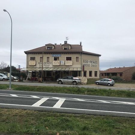 Hospedaje Casa Mariano Segovia Bagian luar foto